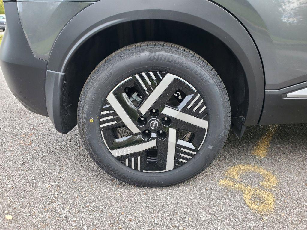 new 2025 Nissan Kicks car, priced at $22,065