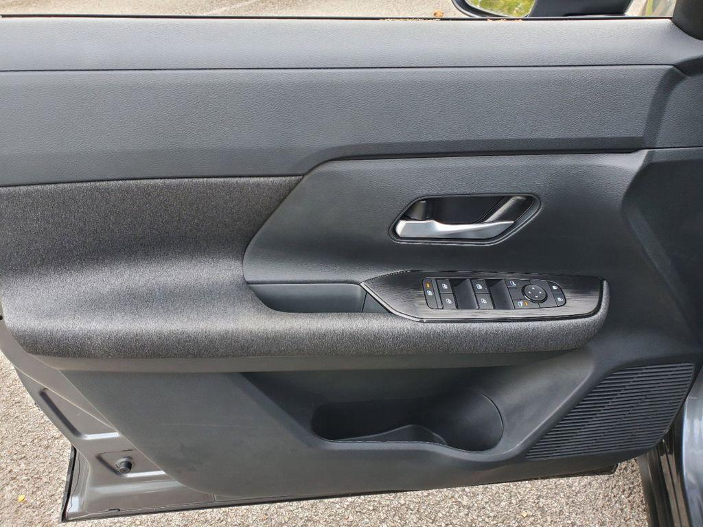 new 2025 Nissan Kicks car, priced at $22,065