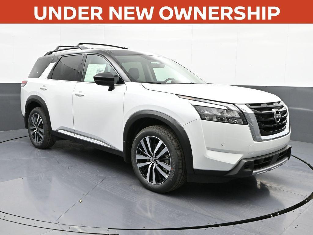 new 2025 Nissan Pathfinder car, priced at $47,482