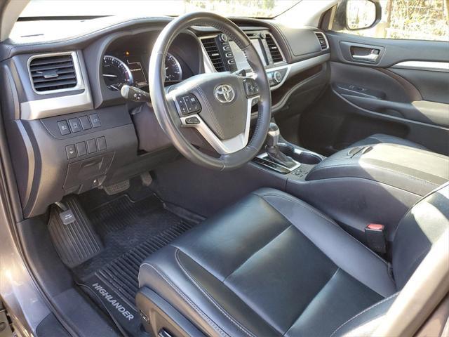 used 2019 Toyota Highlander car, priced at $25,488