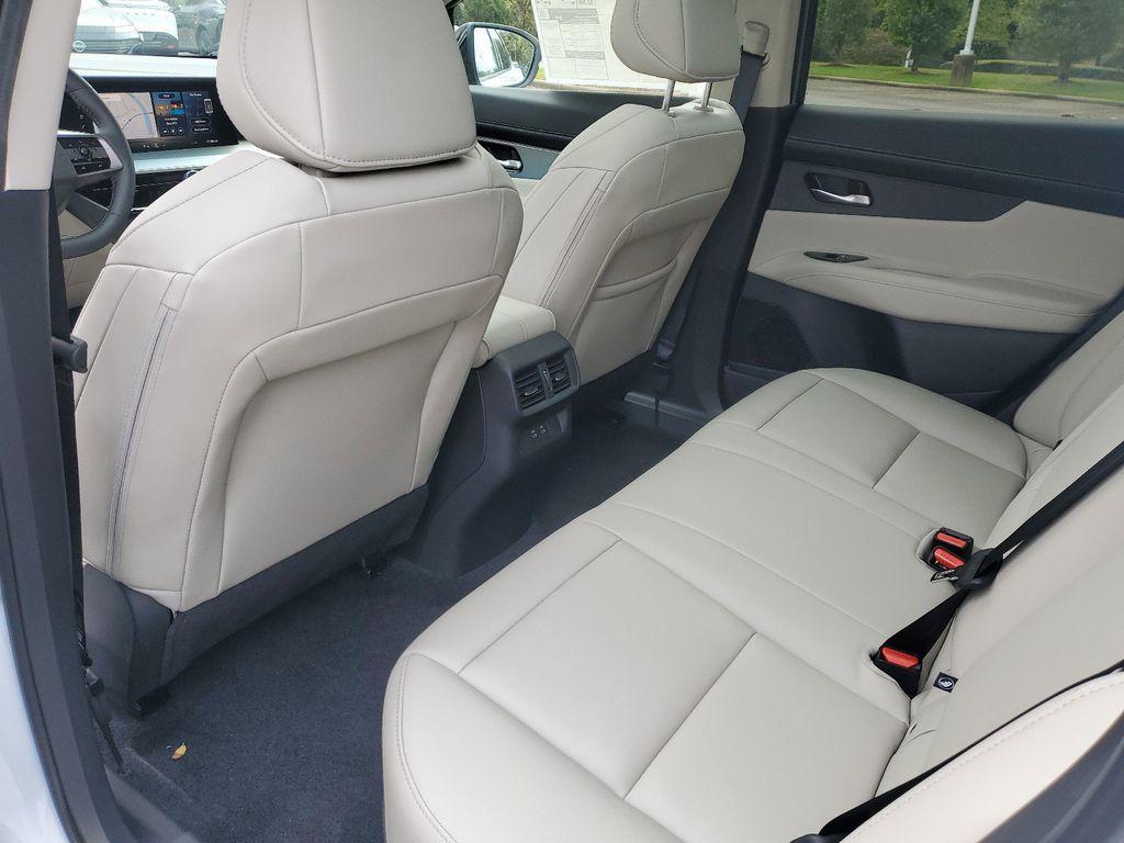 new 2025 Nissan Murano car, priced at $40,822