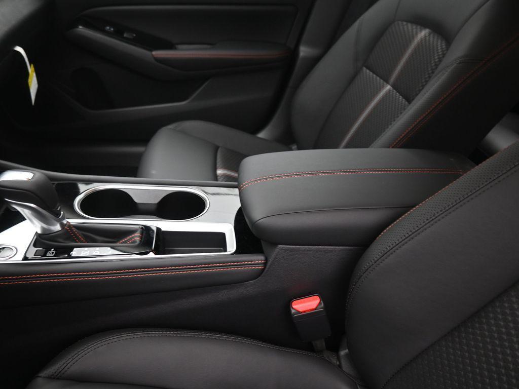 new 2025 Nissan Altima car, priced at $28,089