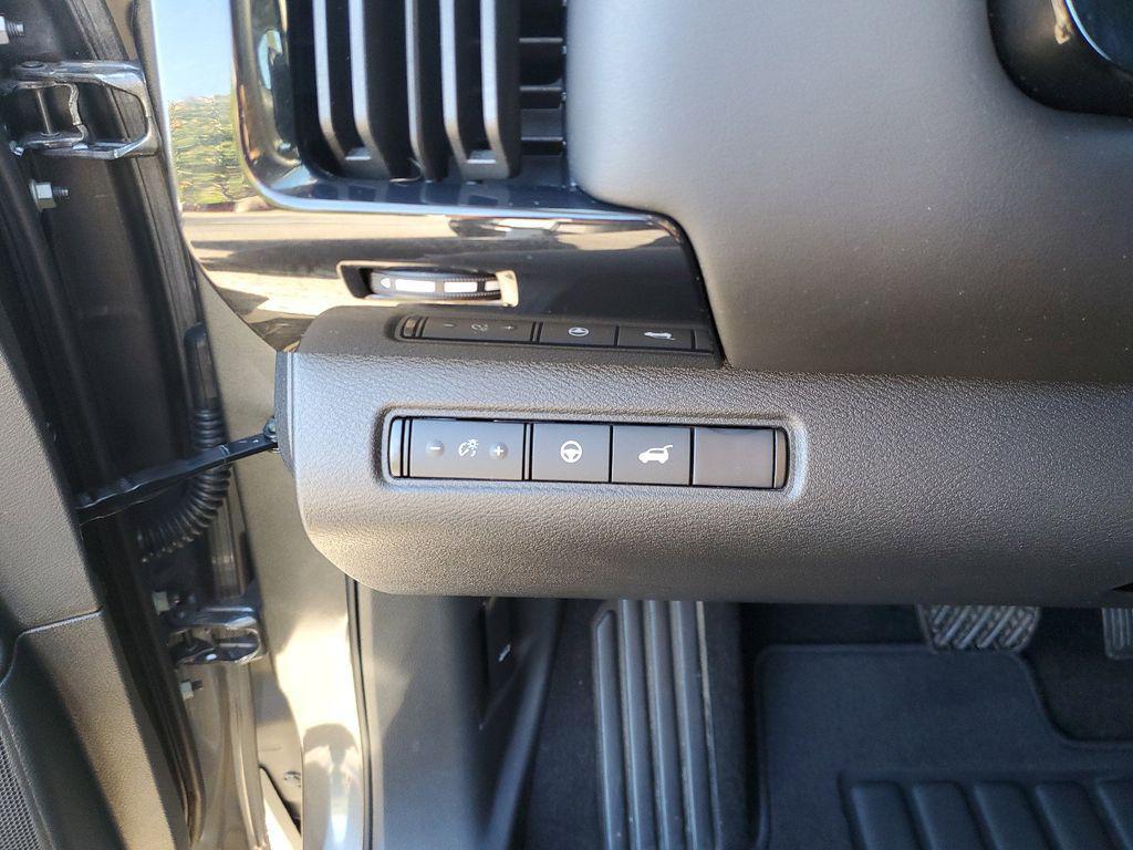 used 2025 Nissan Pathfinder car, priced at $35,964