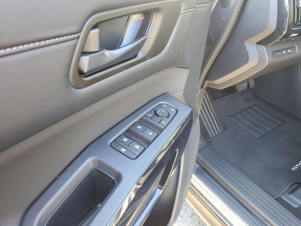 used 2025 Nissan Pathfinder car, priced at $35,964