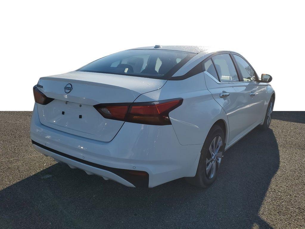 new 2025 Nissan Altima car, priced at $25,879