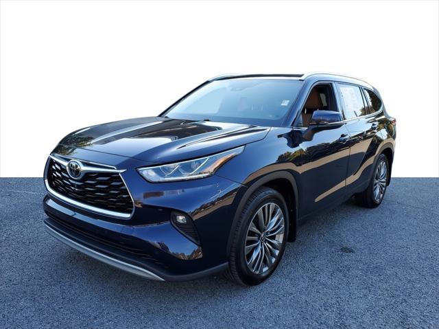 used 2021 Toyota Highlander car, priced at $32,708