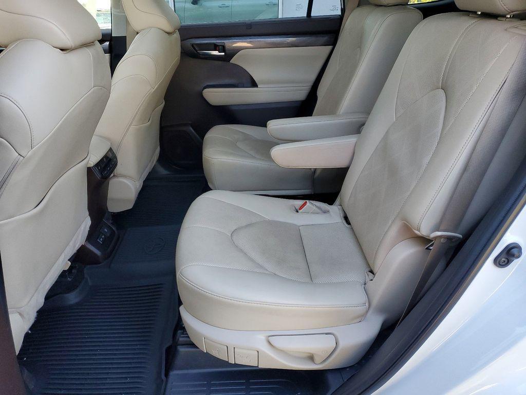 used 2022 Toyota Highlander car, priced at $42,994