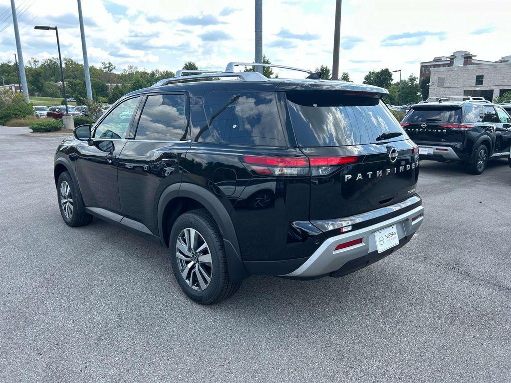 new 2025 Nissan Pathfinder car, priced at $36,599