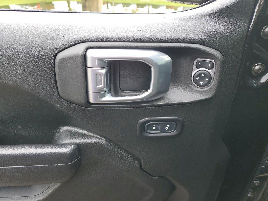 used 2022 Jeep Wrangler Unlimited car, priced at $31,843