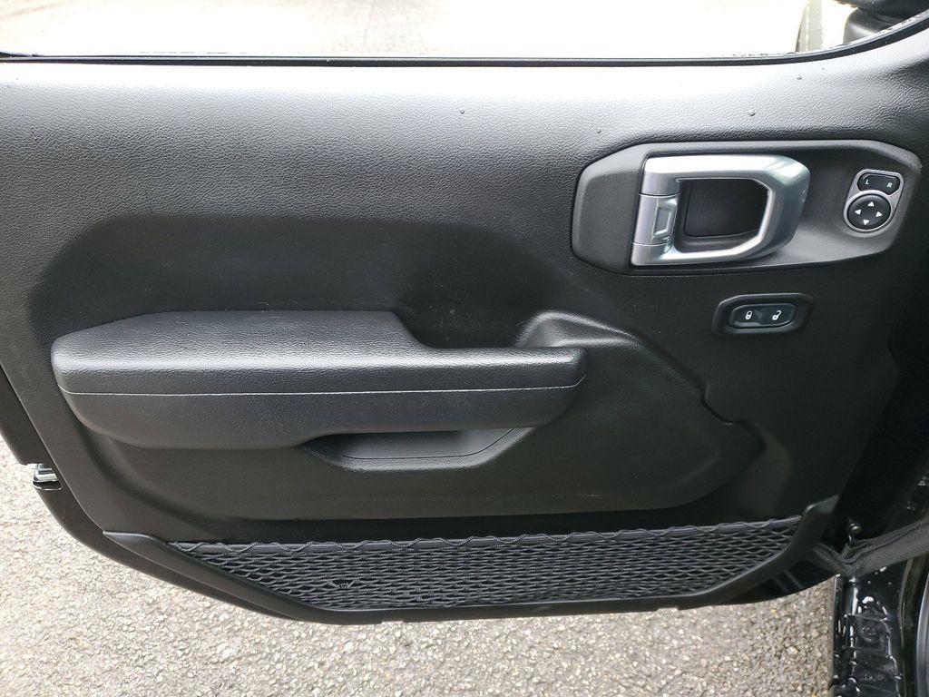 used 2022 Jeep Wrangler Unlimited car, priced at $31,843