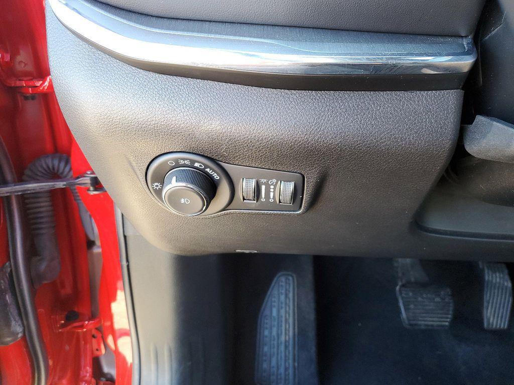 used 2022 Jeep Compass car, priced at $22,098