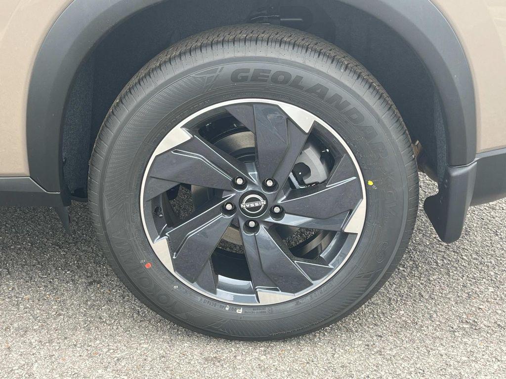 new 2025 Nissan Rogue car, priced at $31,498