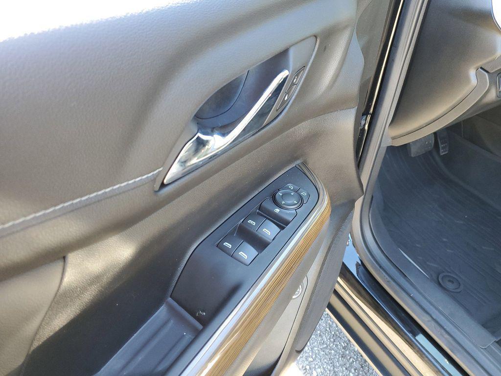 used 2023 GMC Acadia car, priced at $30,564