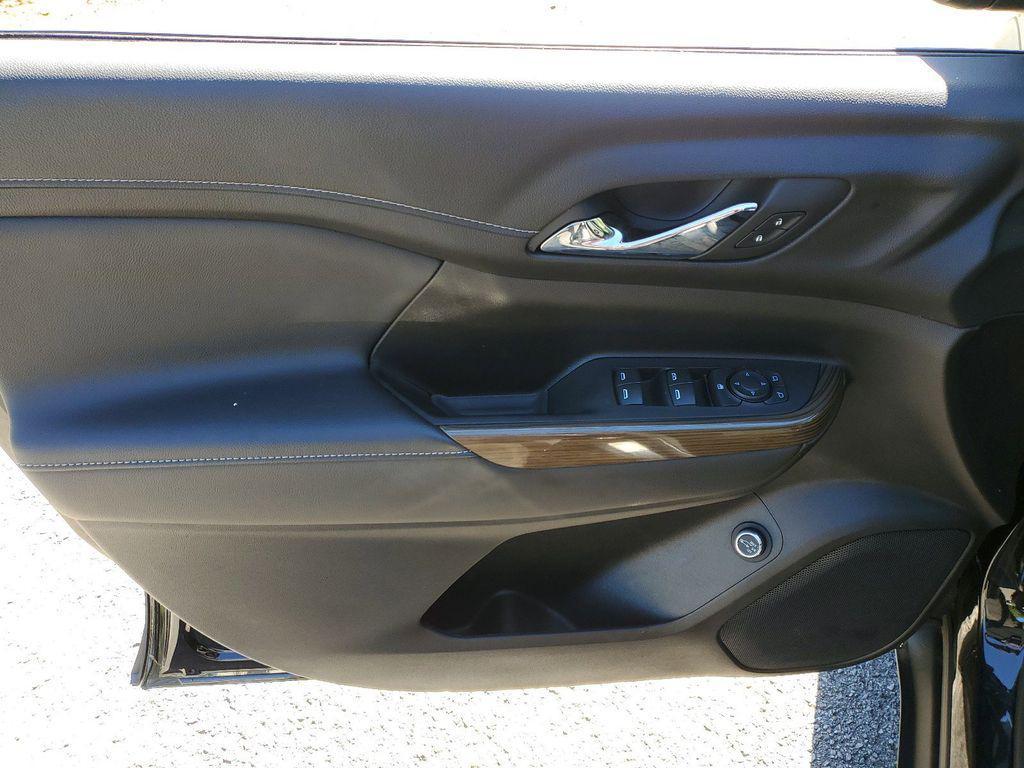 used 2023 GMC Acadia car, priced at $30,564