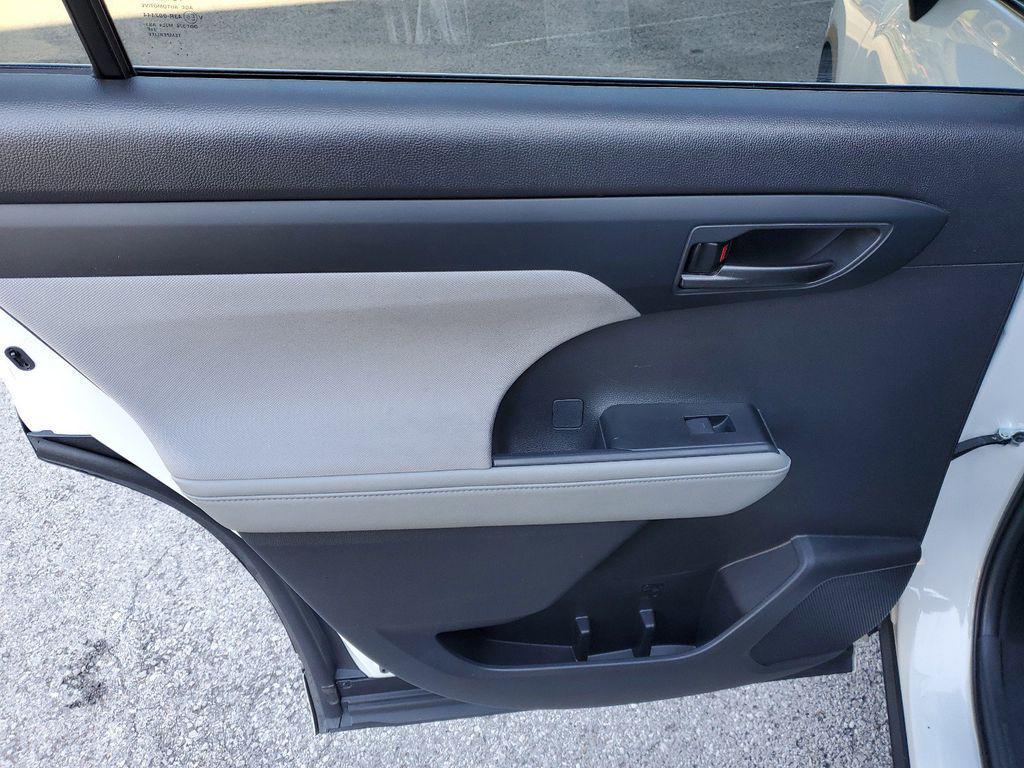 used 2023 Toyota Highlander car, priced at $31,327