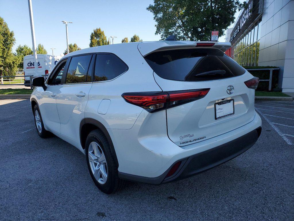 used 2023 Toyota Highlander car, priced at $31,327