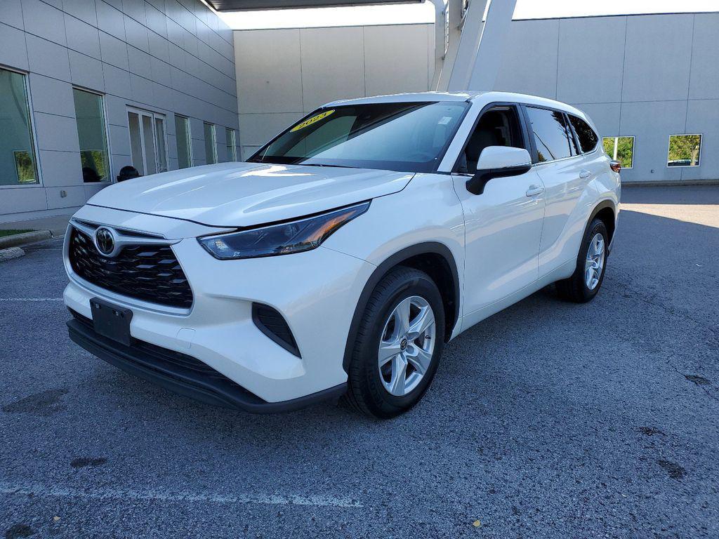 used 2023 Toyota Highlander car, priced at $31,327