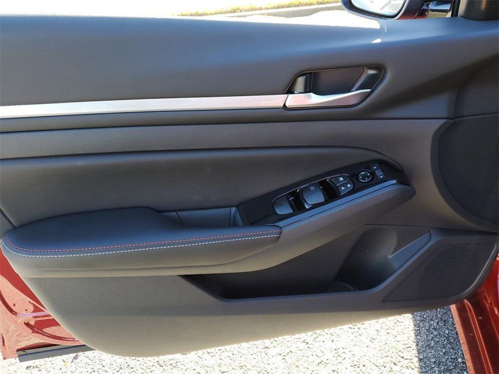 new 2025 Nissan Altima car, priced at $31,262
