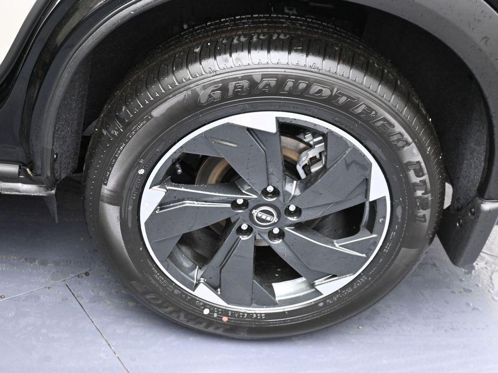 new 2025 Nissan Rogue car, priced at $31,118