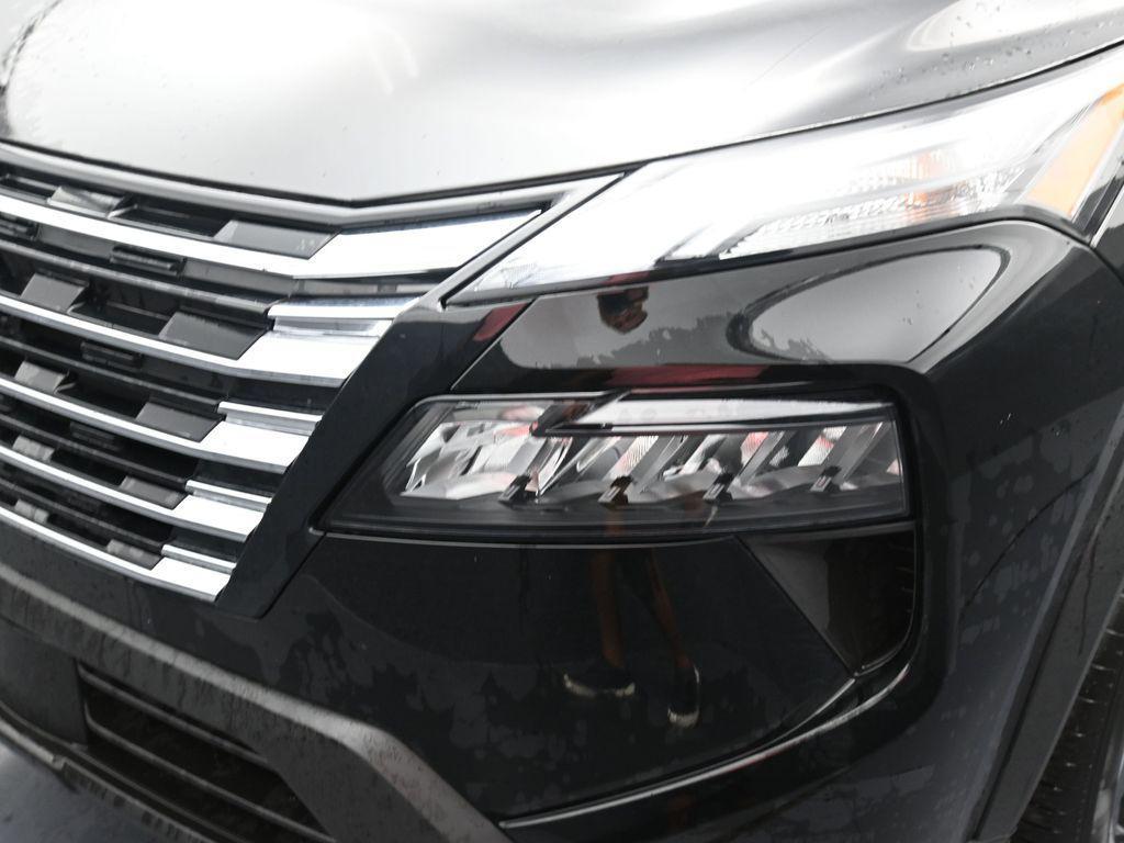 new 2025 Nissan Rogue car, priced at $31,118