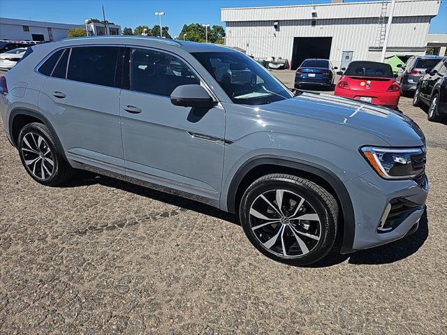 new 2024 Volkswagen Atlas Cross Sport car, priced at $52,361