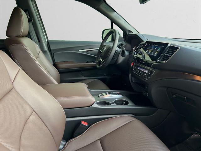 used 2025 Honda Passport car, priced at $40,691