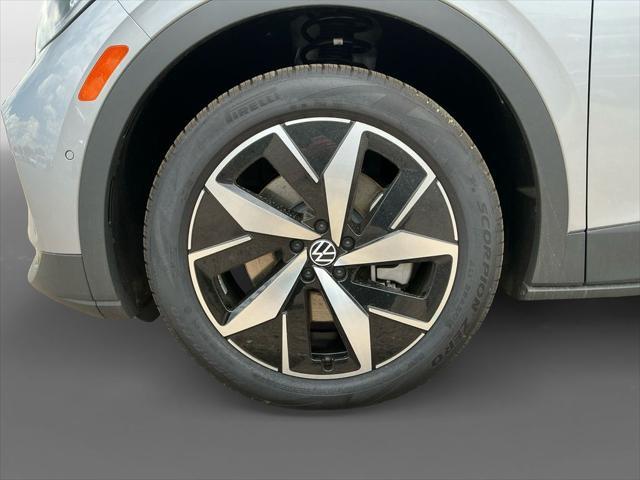 new 2025 Volkswagen ID.4 car, priced at $51,258
