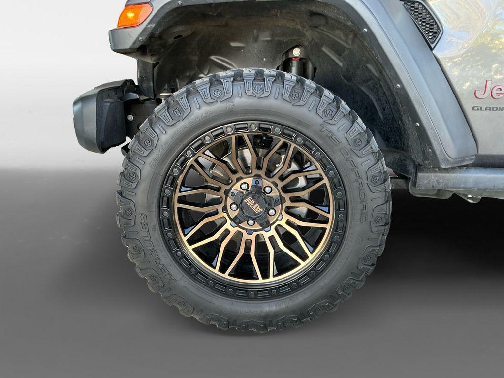 used 2023 Jeep Gladiator car, priced at $39,966