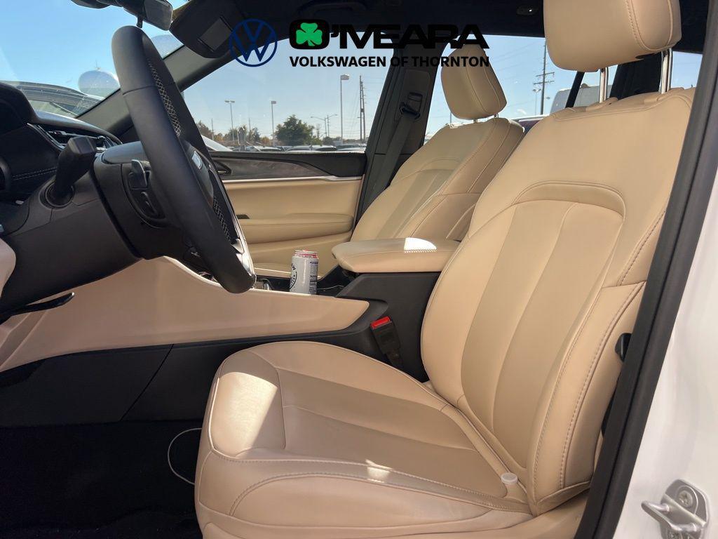 used 2025 Jeep Grand Cherokee car, priced at $41,485
