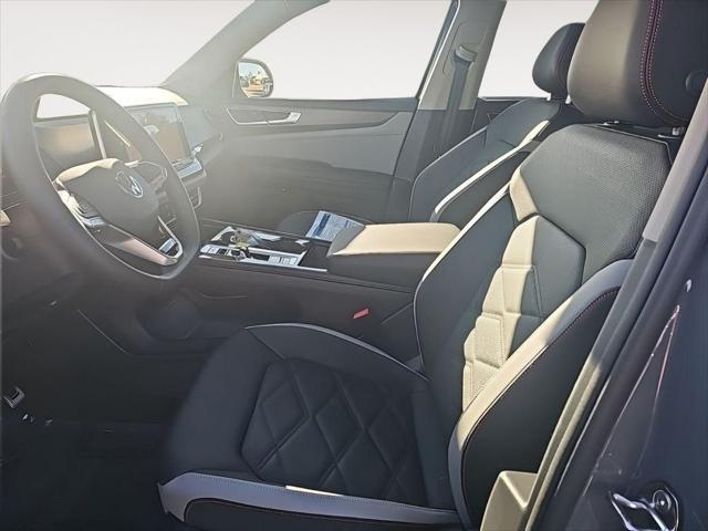 new 2025 Volkswagen Atlas car, priced at $47,531
