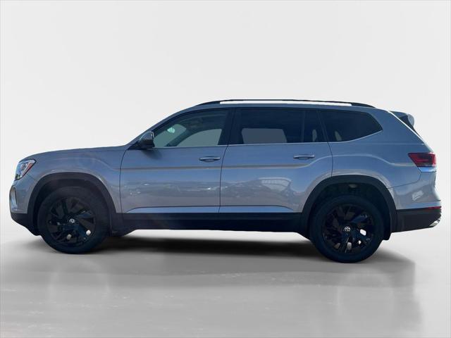new 2025 Volkswagen Atlas car, priced at $47,775