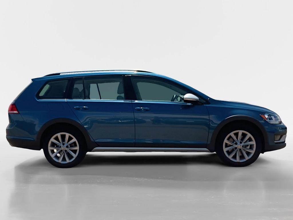 used 2018 Volkswagen Golf Alltrack car, priced at $22,689