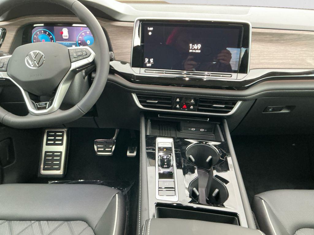 new 2026 Volkswagen Atlas car, priced at $58,336