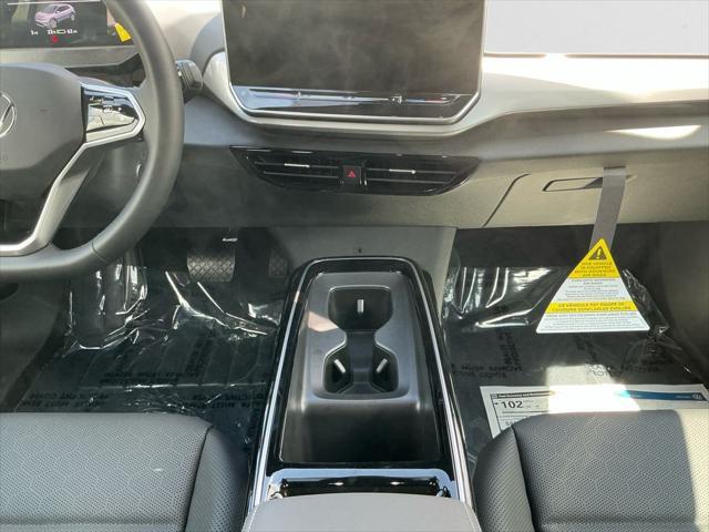 new 2025 Volkswagen ID.4 car, priced at $52,118