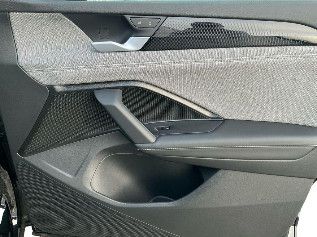 new 2026 Volkswagen Tiguan car, priced at $33,598