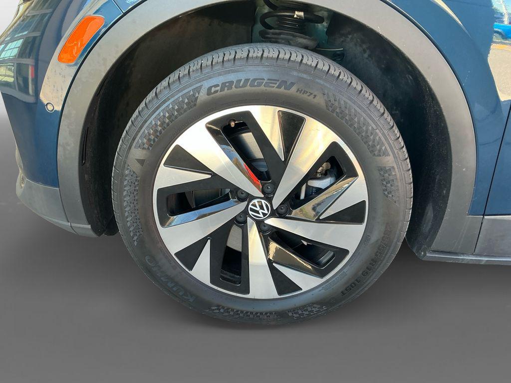 used 2023 Volkswagen ID.4 car, priced at $21,998