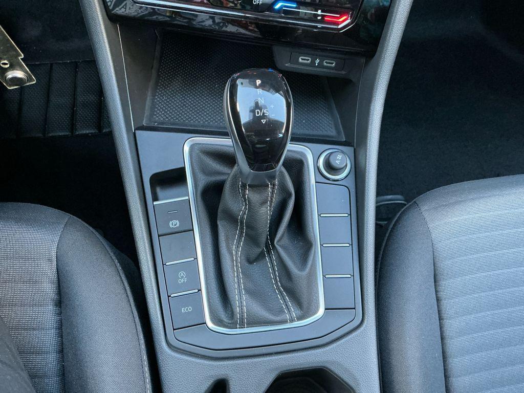 new 2025 Volkswagen Jetta car, priced at $23,958