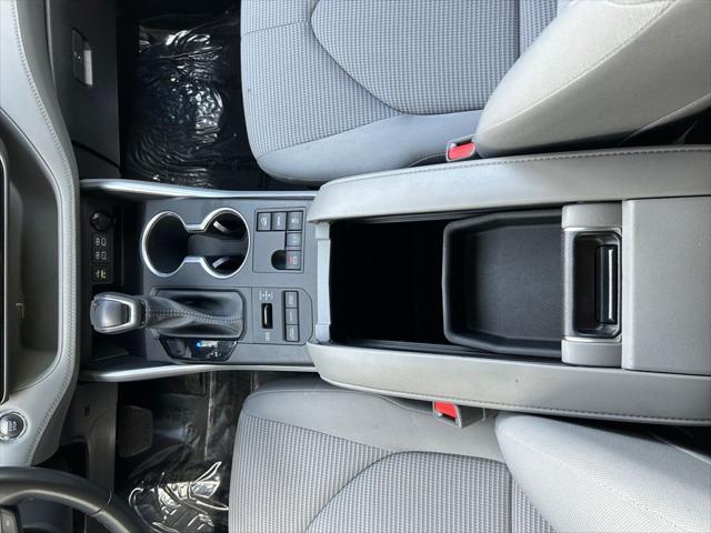 used 2023 Toyota Highlander car, priced at $34,567