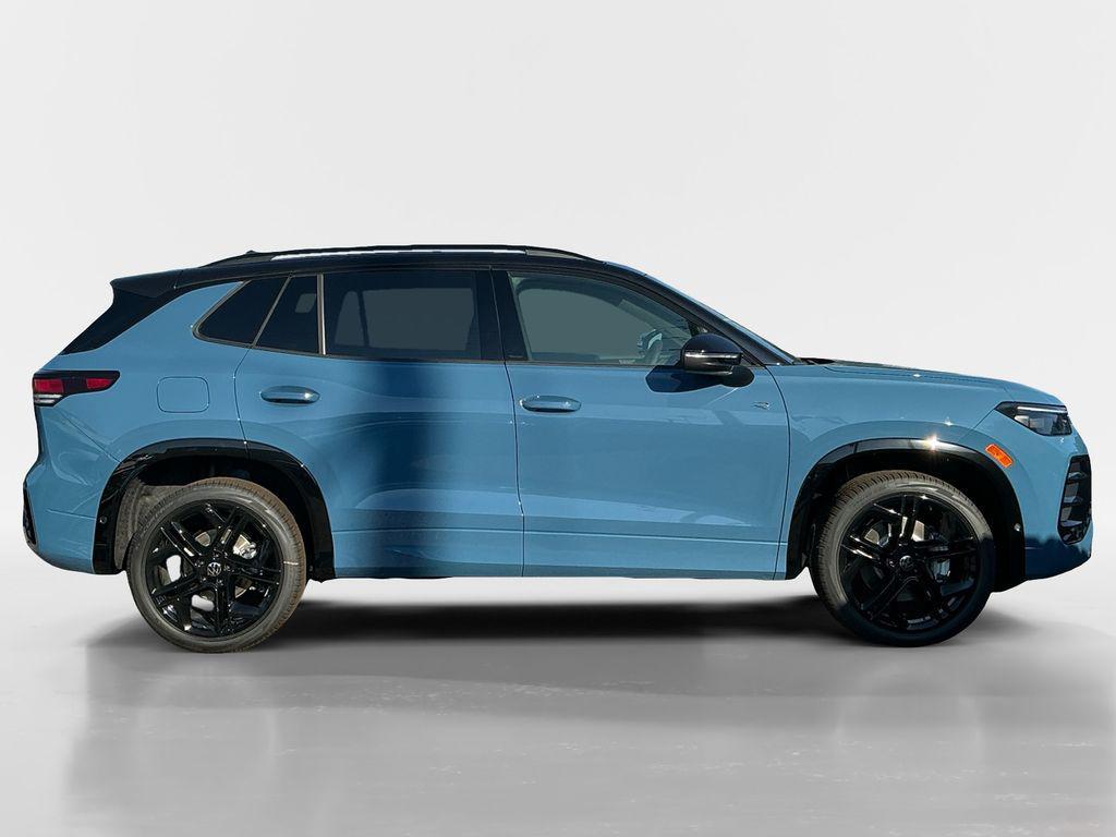 new 2025 Volkswagen Tiguan car, priced at $40,272