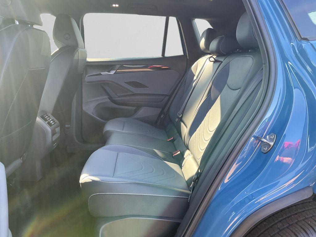 new 2025 Volkswagen Tiguan car, priced at $40,272