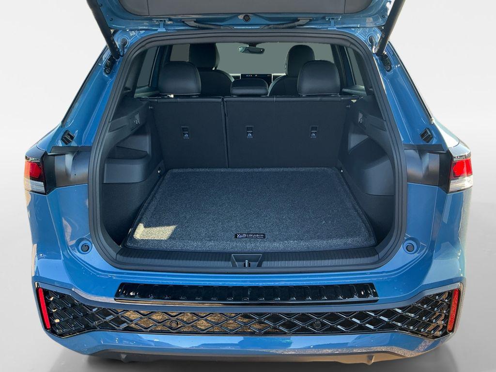 new 2025 Volkswagen Tiguan car, priced at $40,272