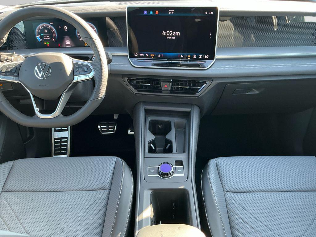 new 2025 Volkswagen Tiguan car, priced at $40,272