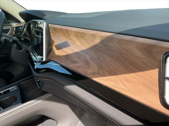 new 2025 Volkswagen Atlas car, priced at $40,535