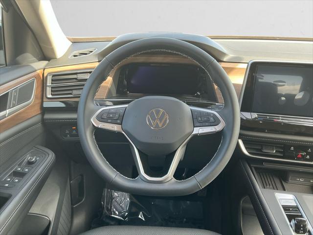 new 2025 Volkswagen Atlas car, priced at $40,535
