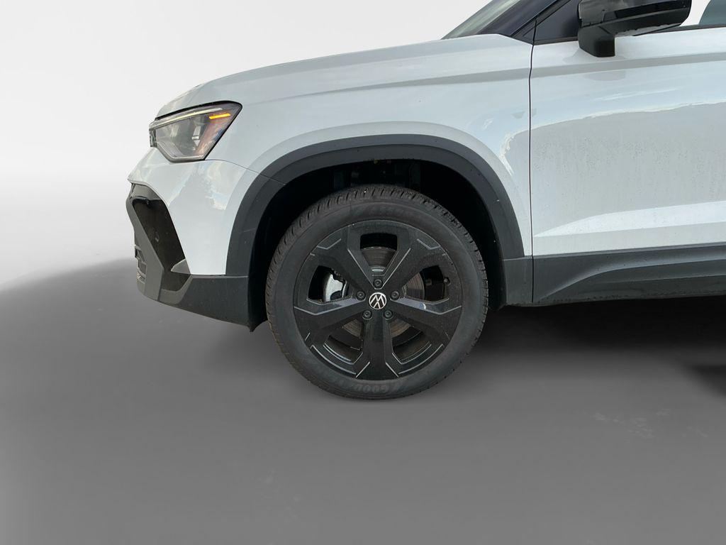 new 2025 Volkswagen Taos car, priced at $33,082