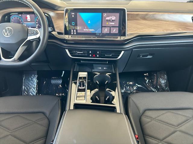 used 2024 Volkswagen Atlas car, priced at $34,625