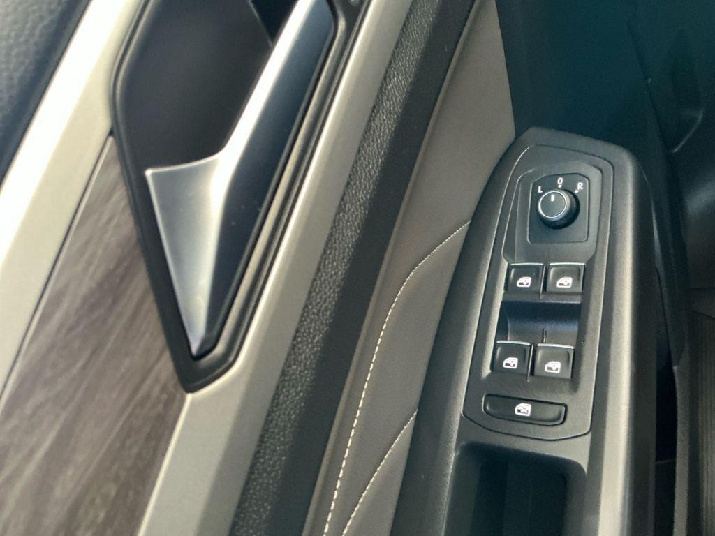 used 2022 Volkswagen Atlas Cross Sport car, priced at $23,564