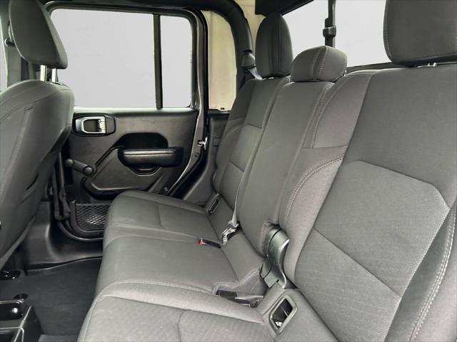 used 2022 Jeep Gladiator car, priced at $31,297