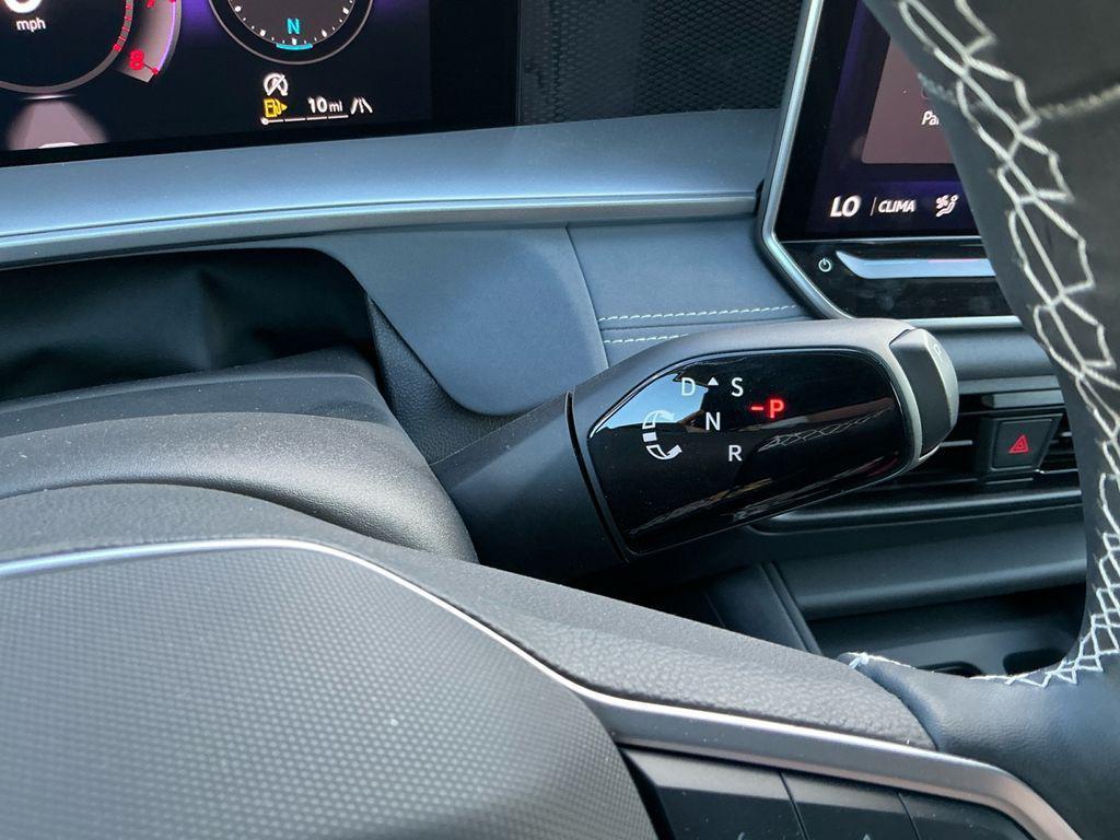 new 2025 Volkswagen Tiguan car, priced at $35,362