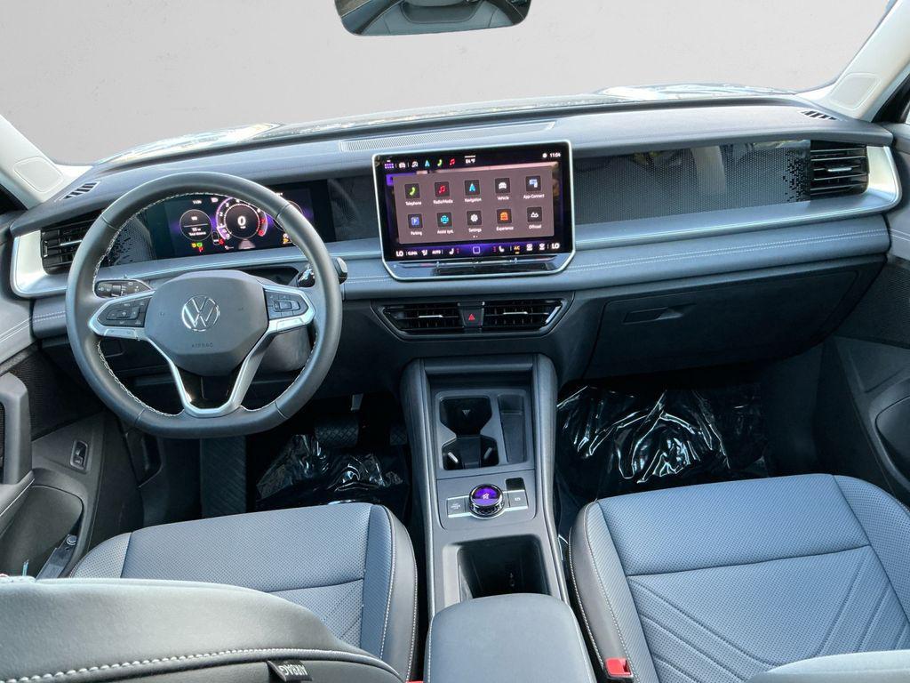 new 2025 Volkswagen Tiguan car, priced at $35,362